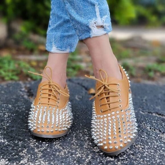 Women's Tan Silver Studded Lace Up Flat Oxford Shoes - Picture 3 of 5